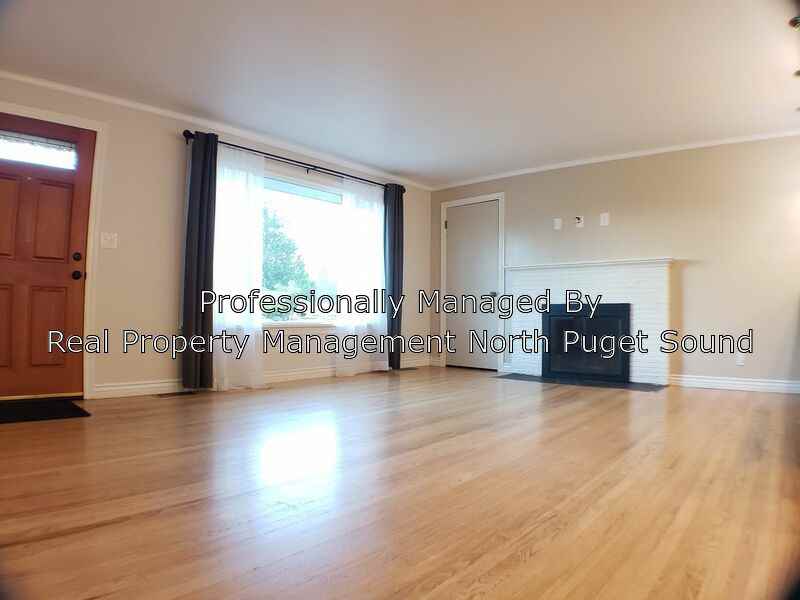 4816 College Ave - Photo 3 of 21