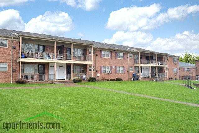 Chelsea Village Apartments - Photo 3 of 5