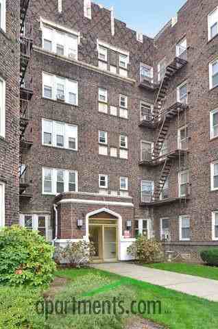 101 Terrace Ave Apartments - Photo 2 of 5