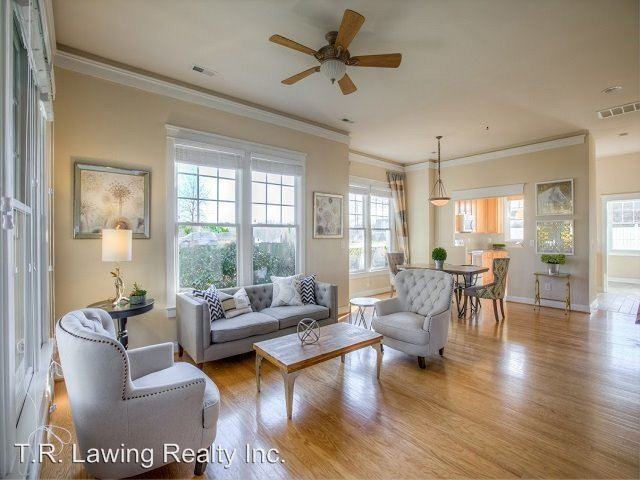 3003 Colonel Springs Way - Photo 2 of 10