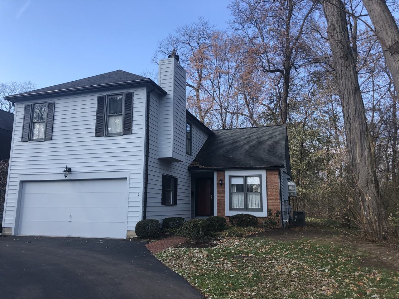 9 Lockwood Dr - Photo 2 of 25