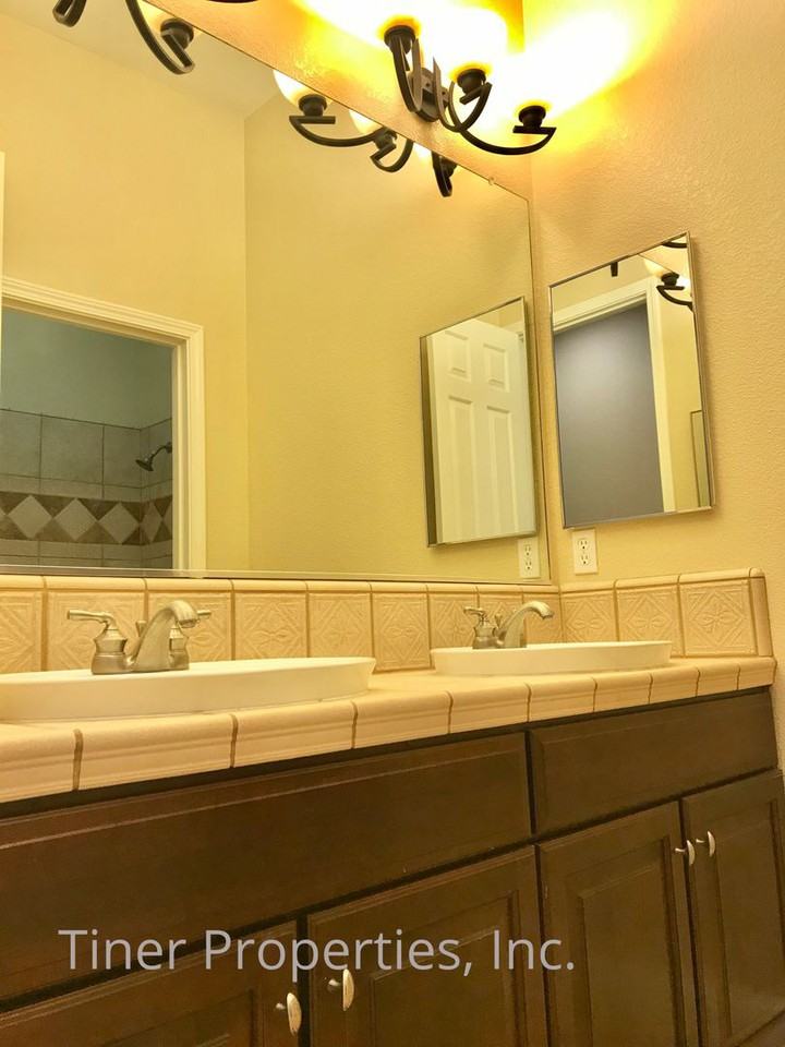 708 Coibion Ct - Photo 3 of 24