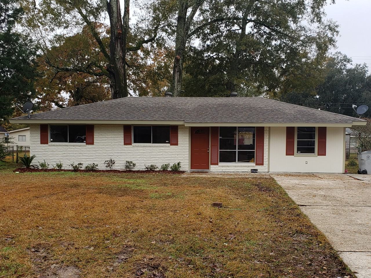 609 Sherron Ave - Photo 2 of 16