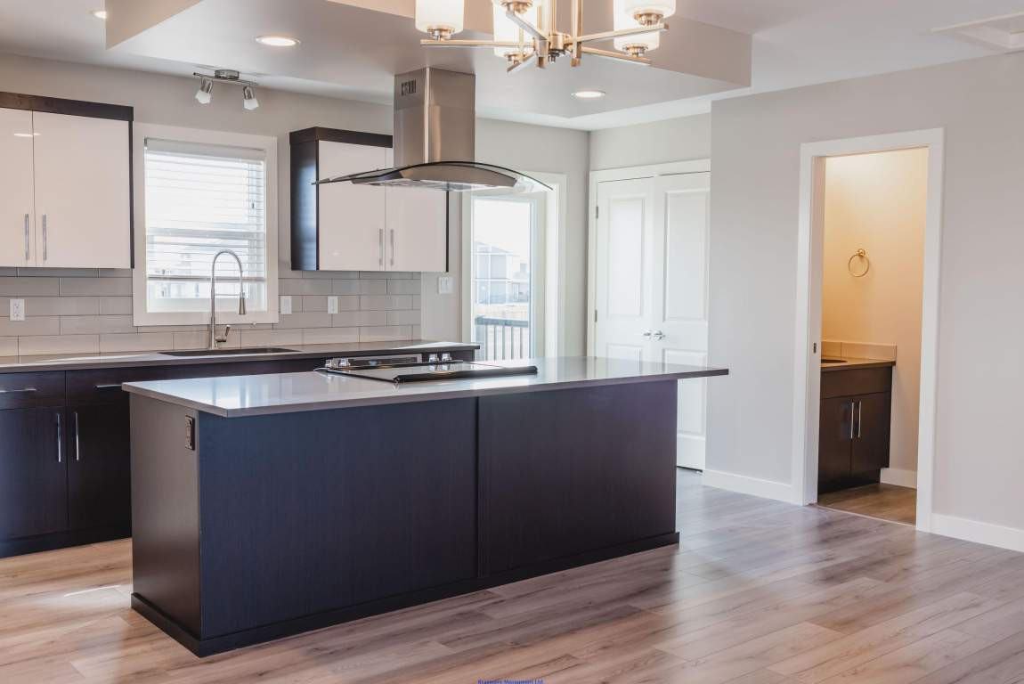 317 Mt Sundance Landing W - Photo 2 of 14