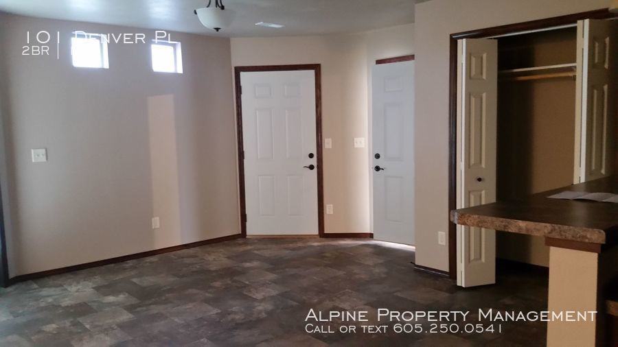 101 Denver Pl - Photo 3 of 10