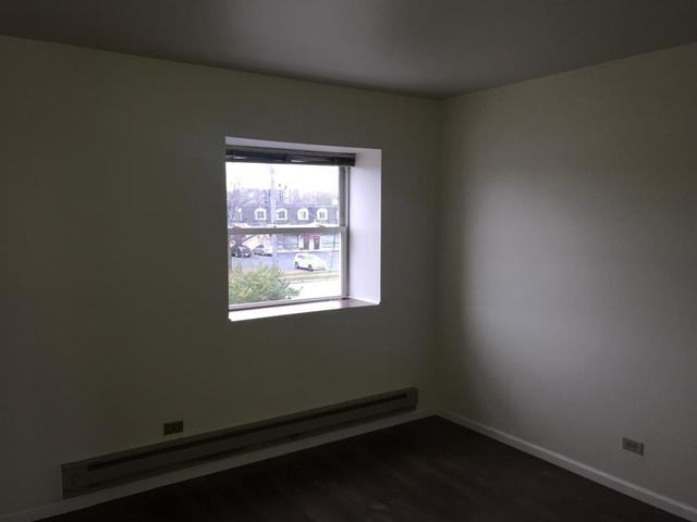 1725 N Farnsworth #2 - Photo 3 of 14
