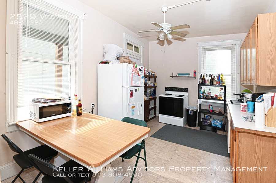 2529 Vestry Ave - Photo 2 of 24