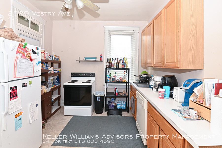2529 Vestry Ave - Photo 3 of 24
