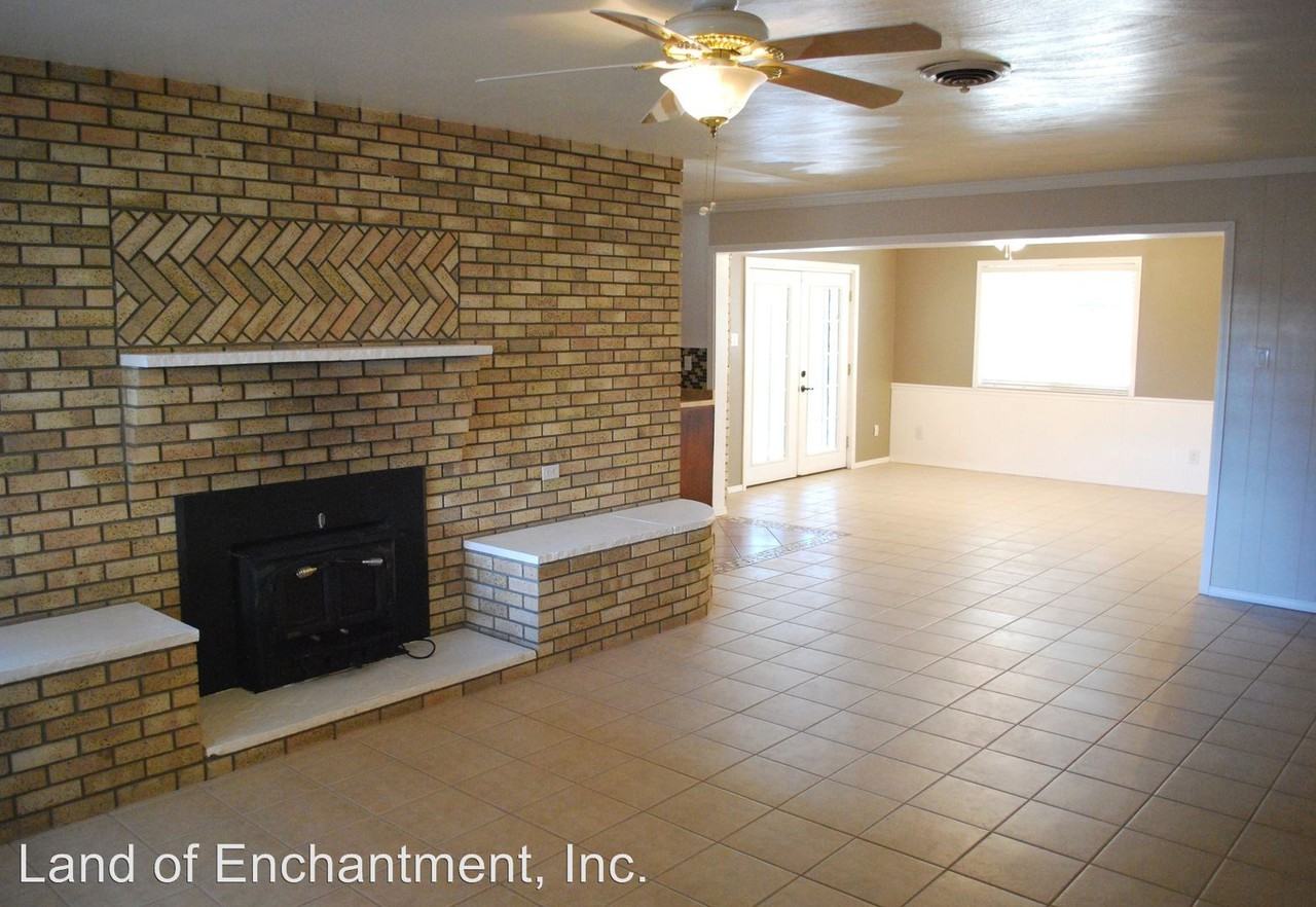 8609 Las Camas Rd. Ne - Photo 2 of 12