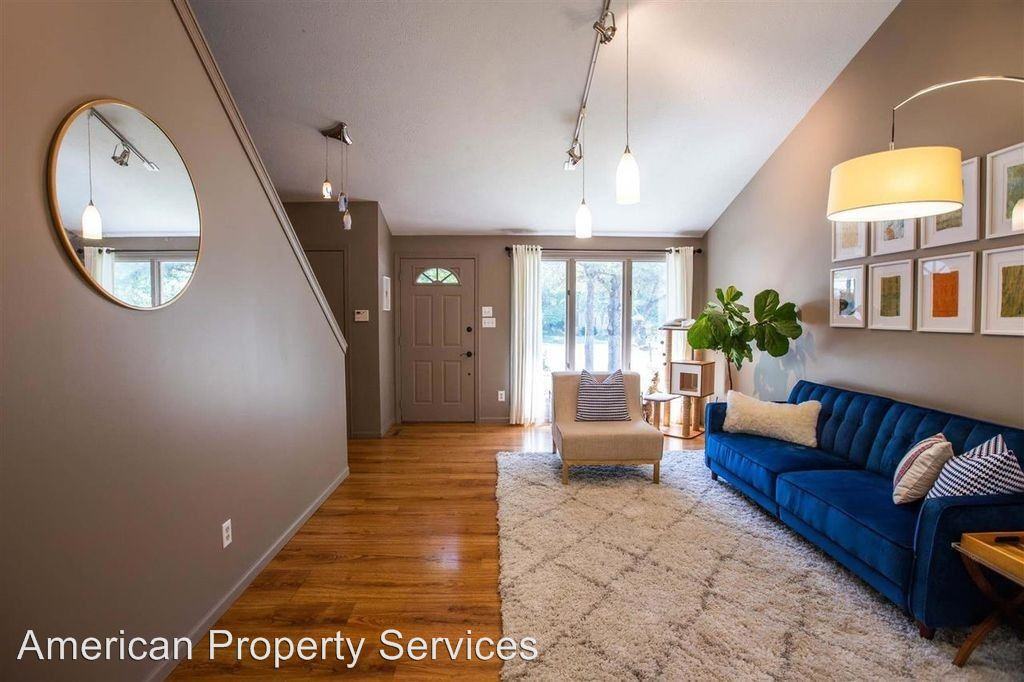 3608 Monarch Circle - Photo 3 of 22