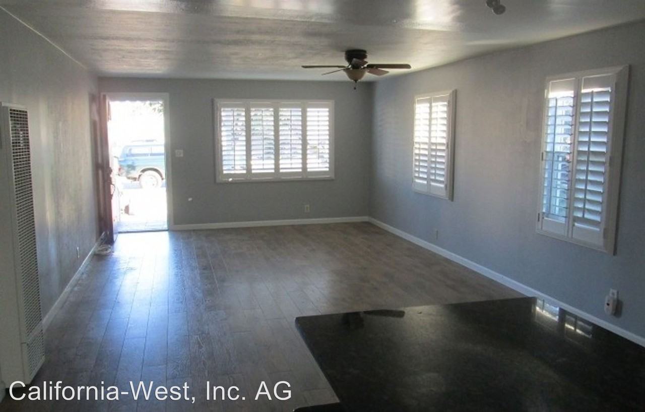 642 Seabright - Photo 2 of 10