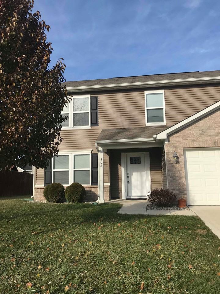 208 Ariel Ct - Photo 2 of 21