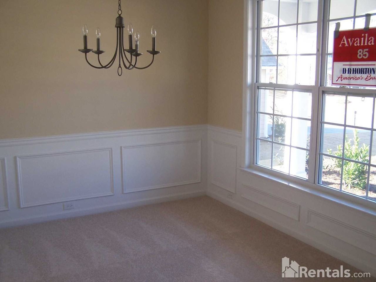 9 Carlisle Street - Photo 2 of 5