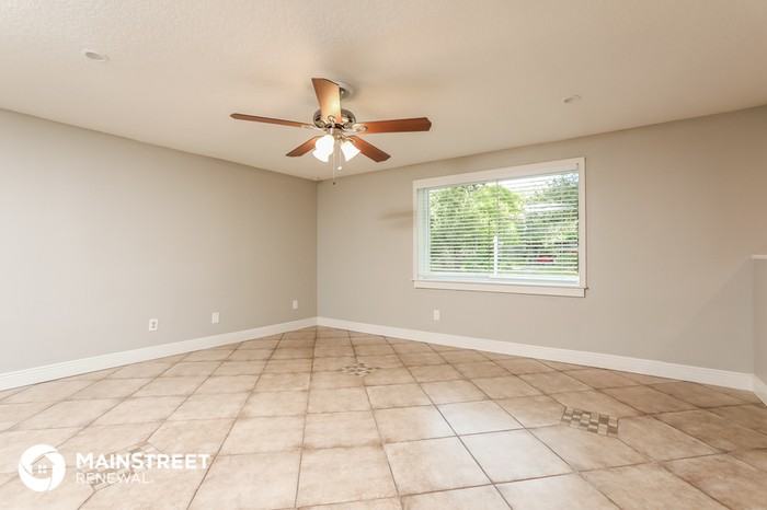 5272 Vance Avenue - Photo 3 of 16
