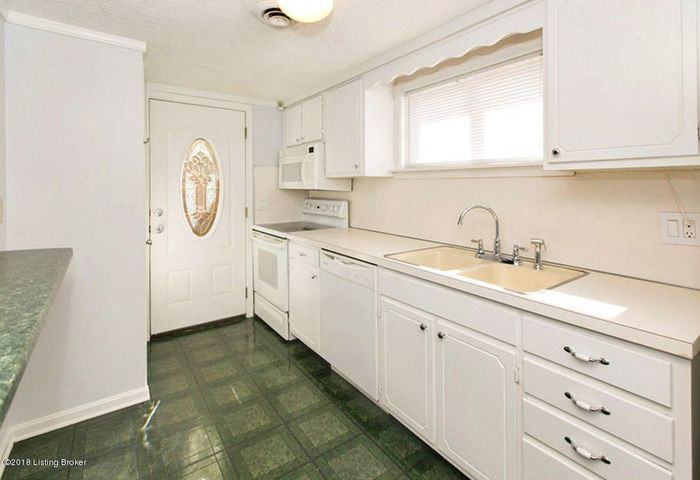 3311 Leith Lane - Photo 3 of 13