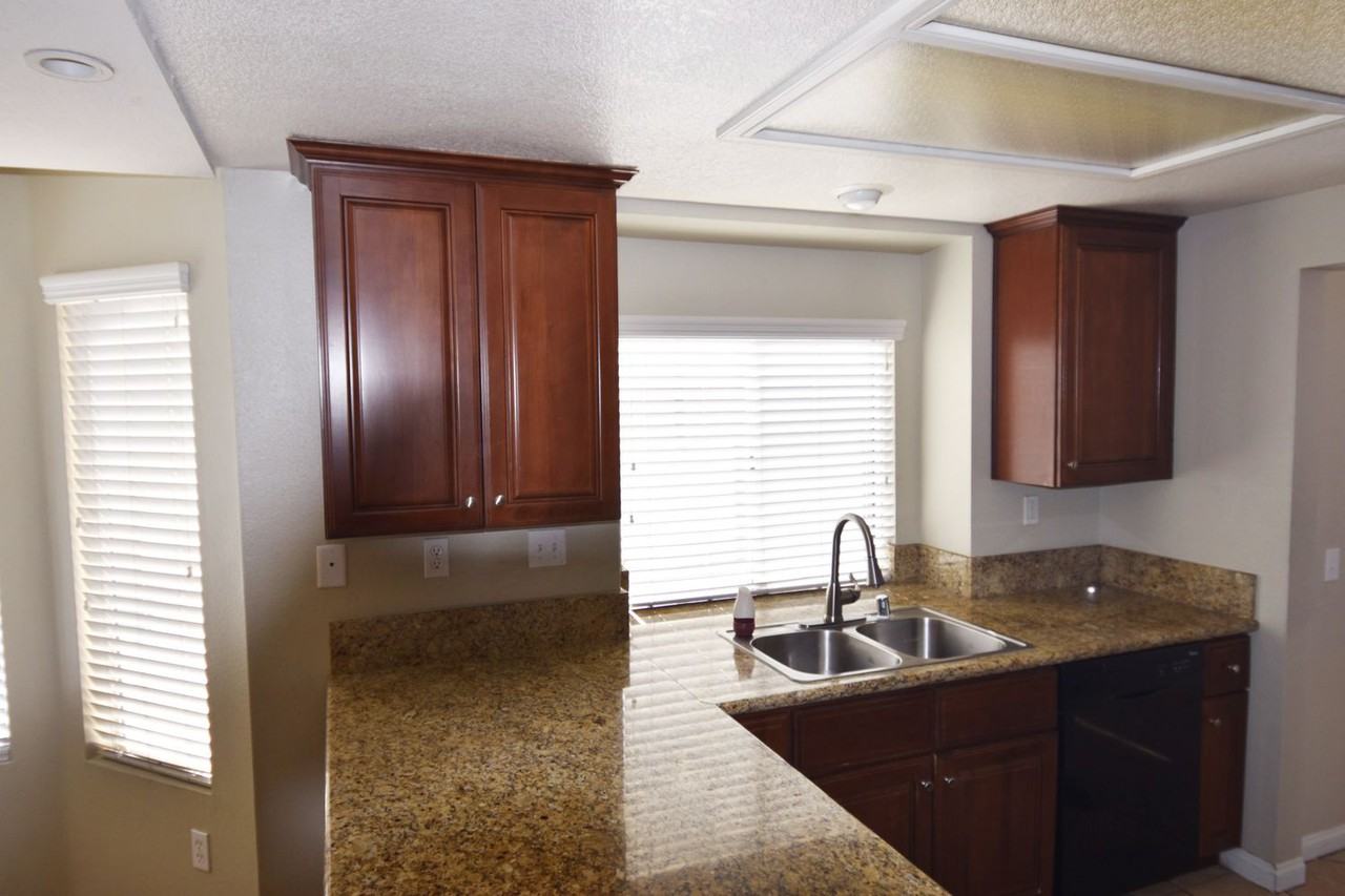 3127 W Santolinas St - Photo 2 of 11