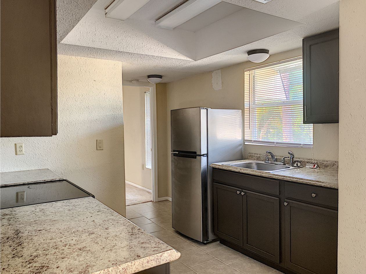 7815 Tanglewood Drive - Photo 3 of 10