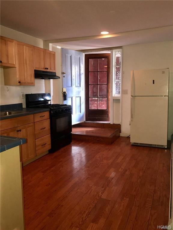 19 Lee Avenue - Photo 3 of 3