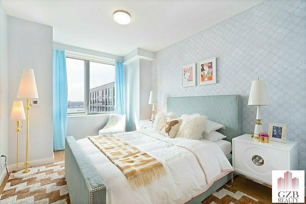 11th Avenue & 57th Street #2702 - Photo 3 of 5