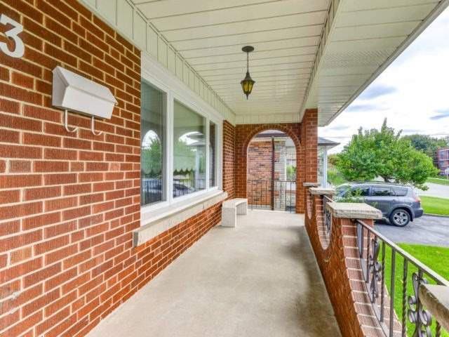 95 Cuffley Crescent South - Photo 3 of 14