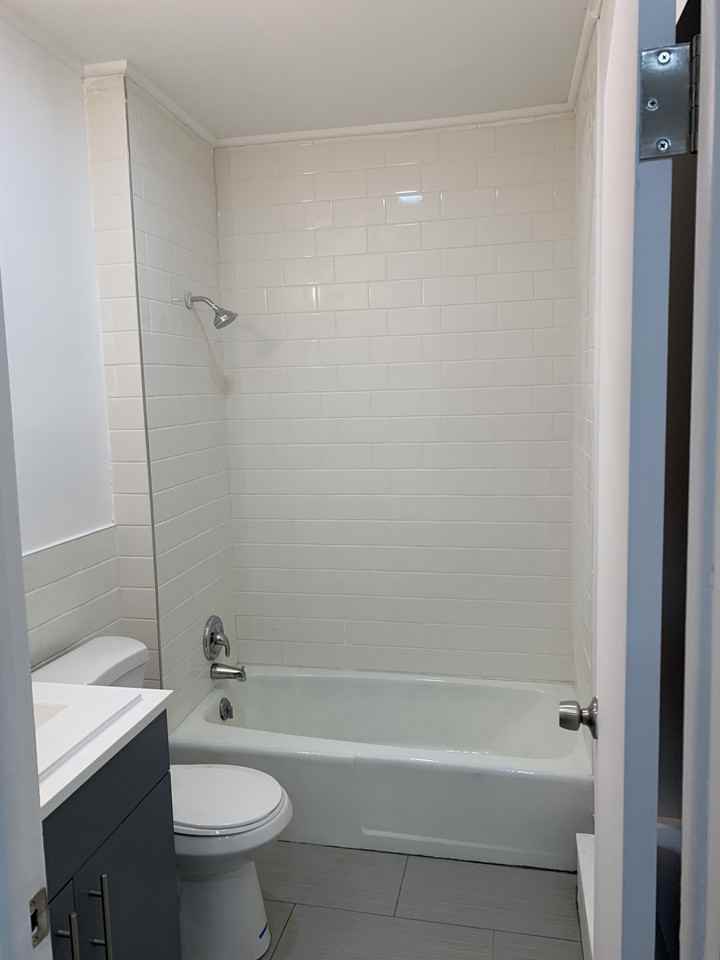 1116 Hamilton St #2F - Photo 3 of 7