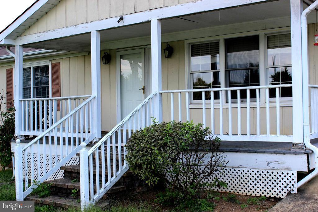 22346 Evergreen Mills Road - Photo 3 of 30