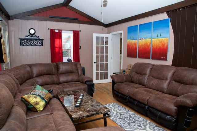 205 N Van Buren St - Photo 3 of 13