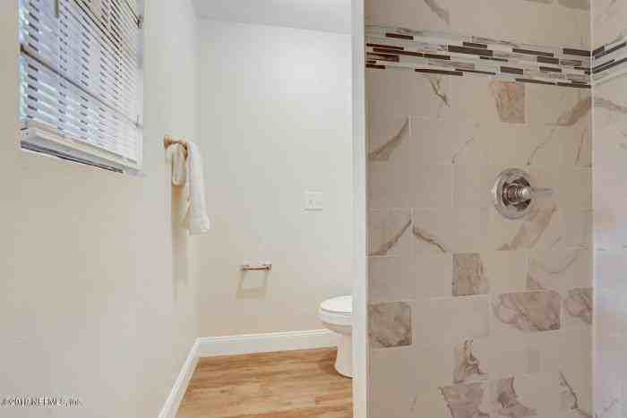 206 Spring Street - Photo 2 of 12