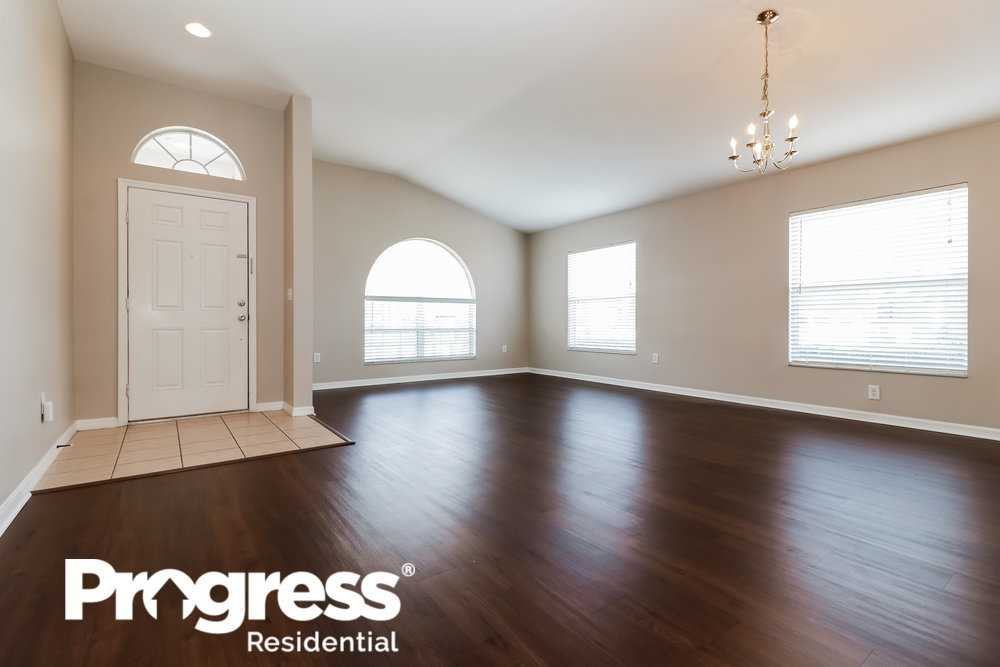 1306 Rolling Stone Run - Photo 3 of 19