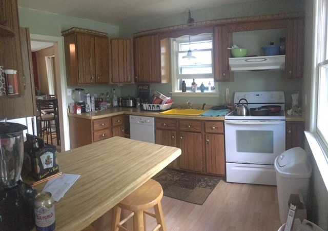 127 Marion St - Photo 2 of 3