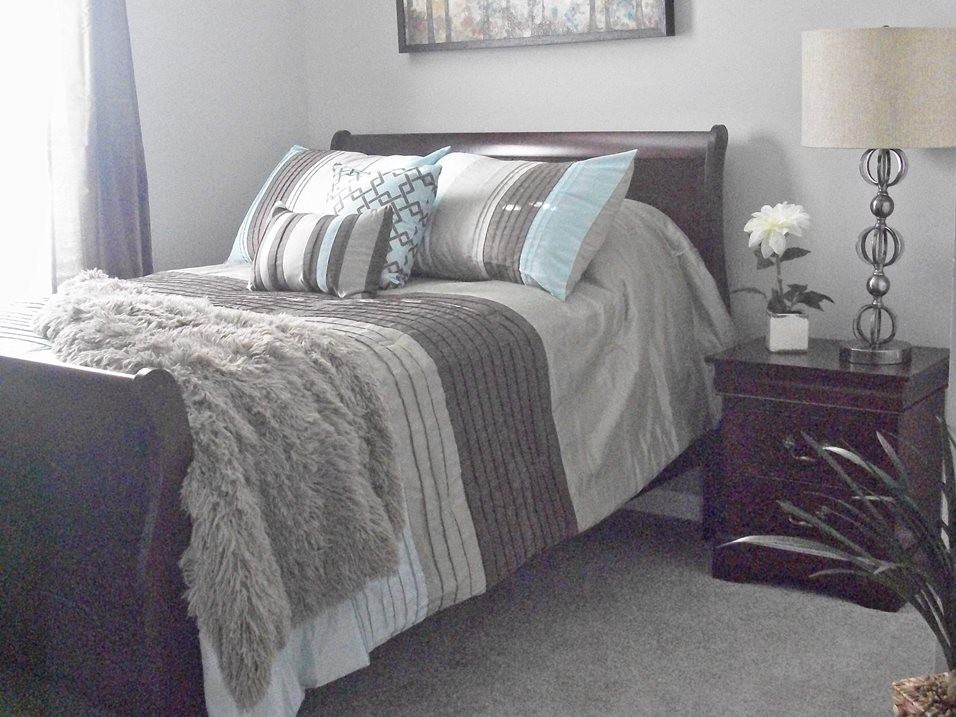 Pine Village - Photo 7 of 11