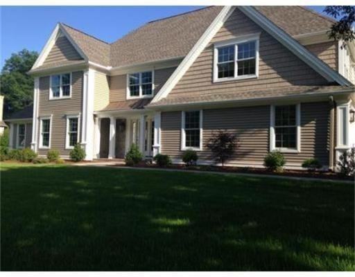 7 Twin Hills Dr - Photo 2 of 26