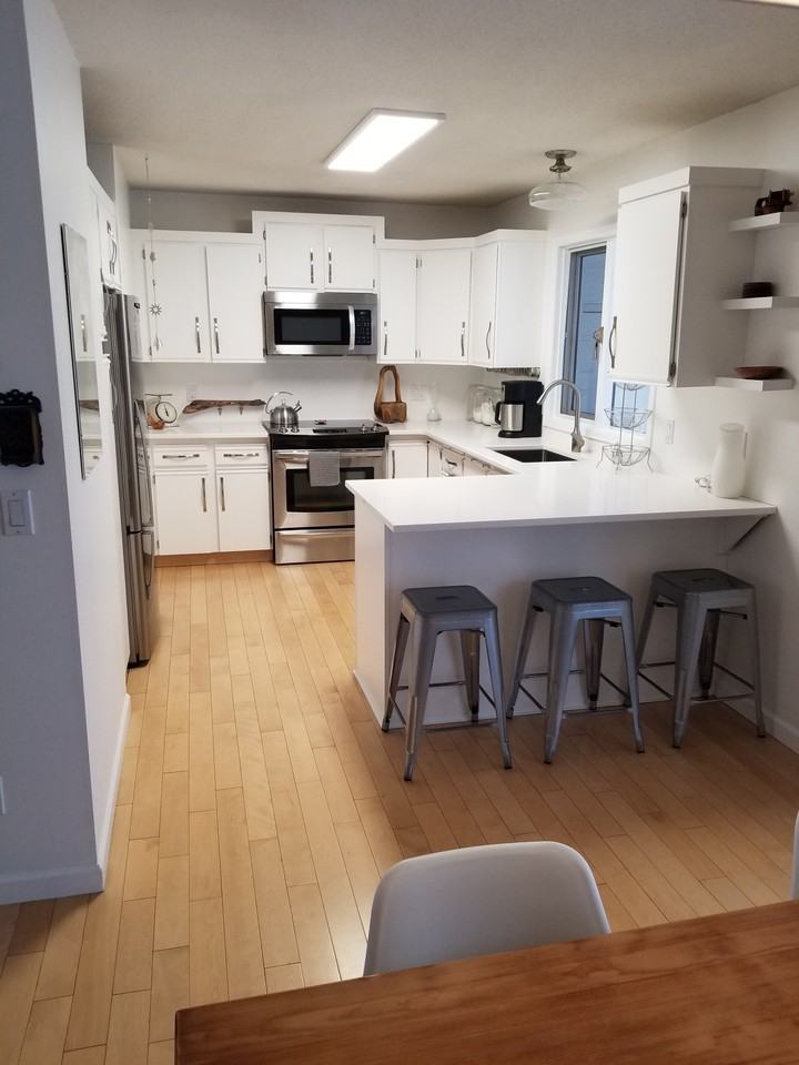 1260 Raymer Road ##304 - Photo 2 of 13