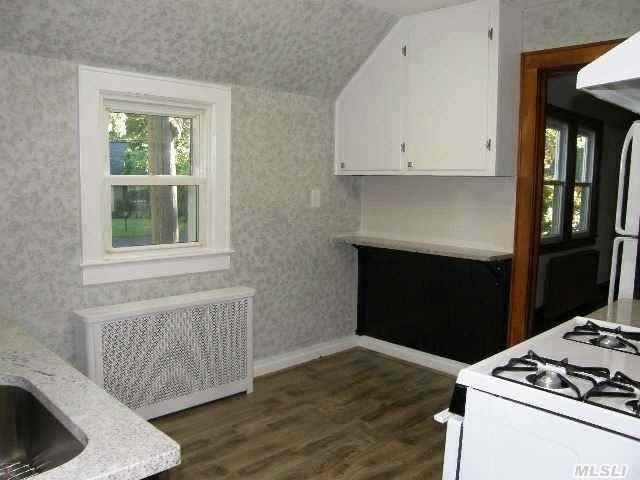 25 Magerus St - Photo 3 of 12