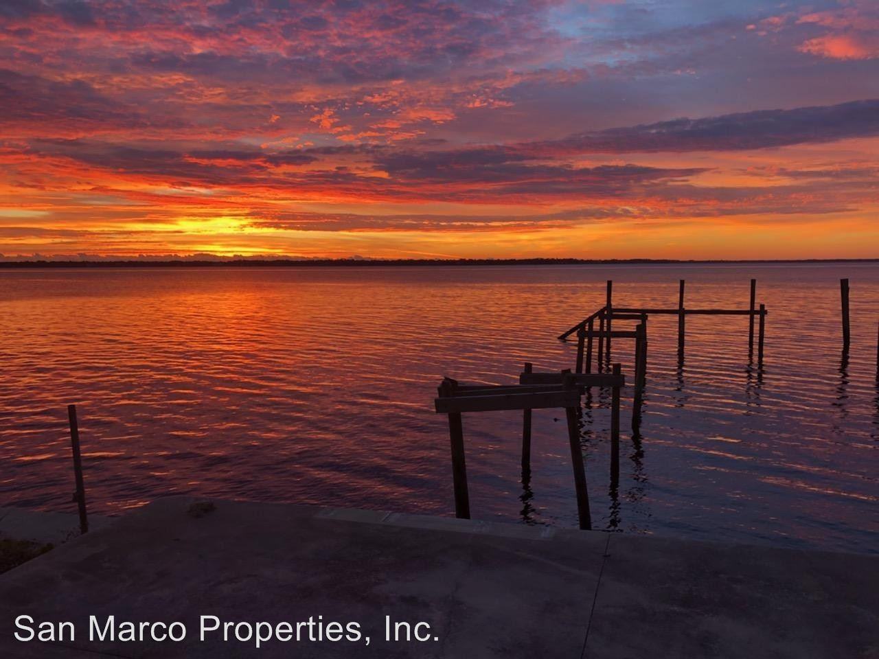 VARIOUS - Photo 2 of 28