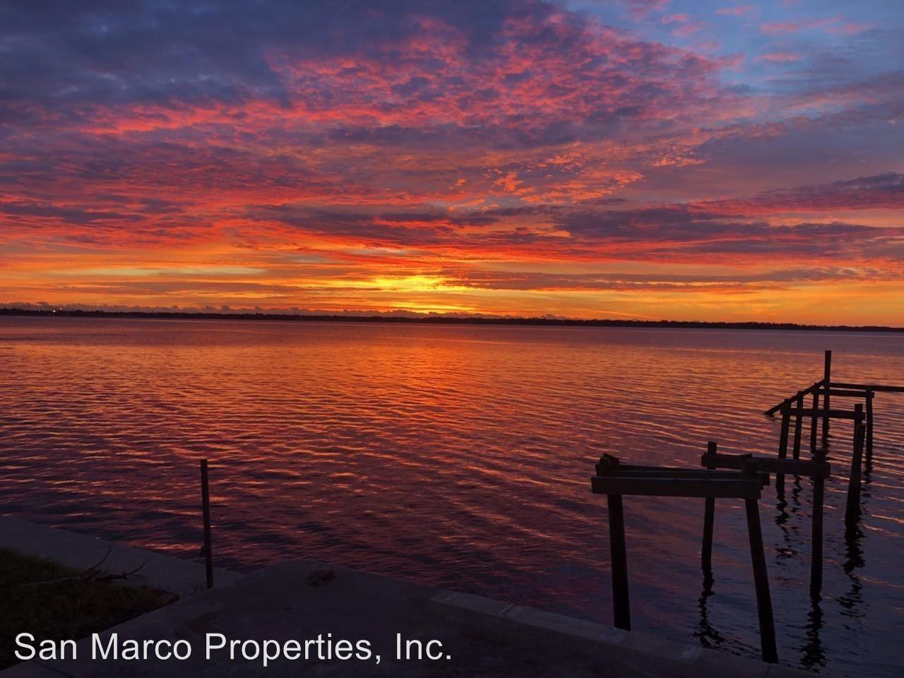 VARIOUS - Photo 3 of 28