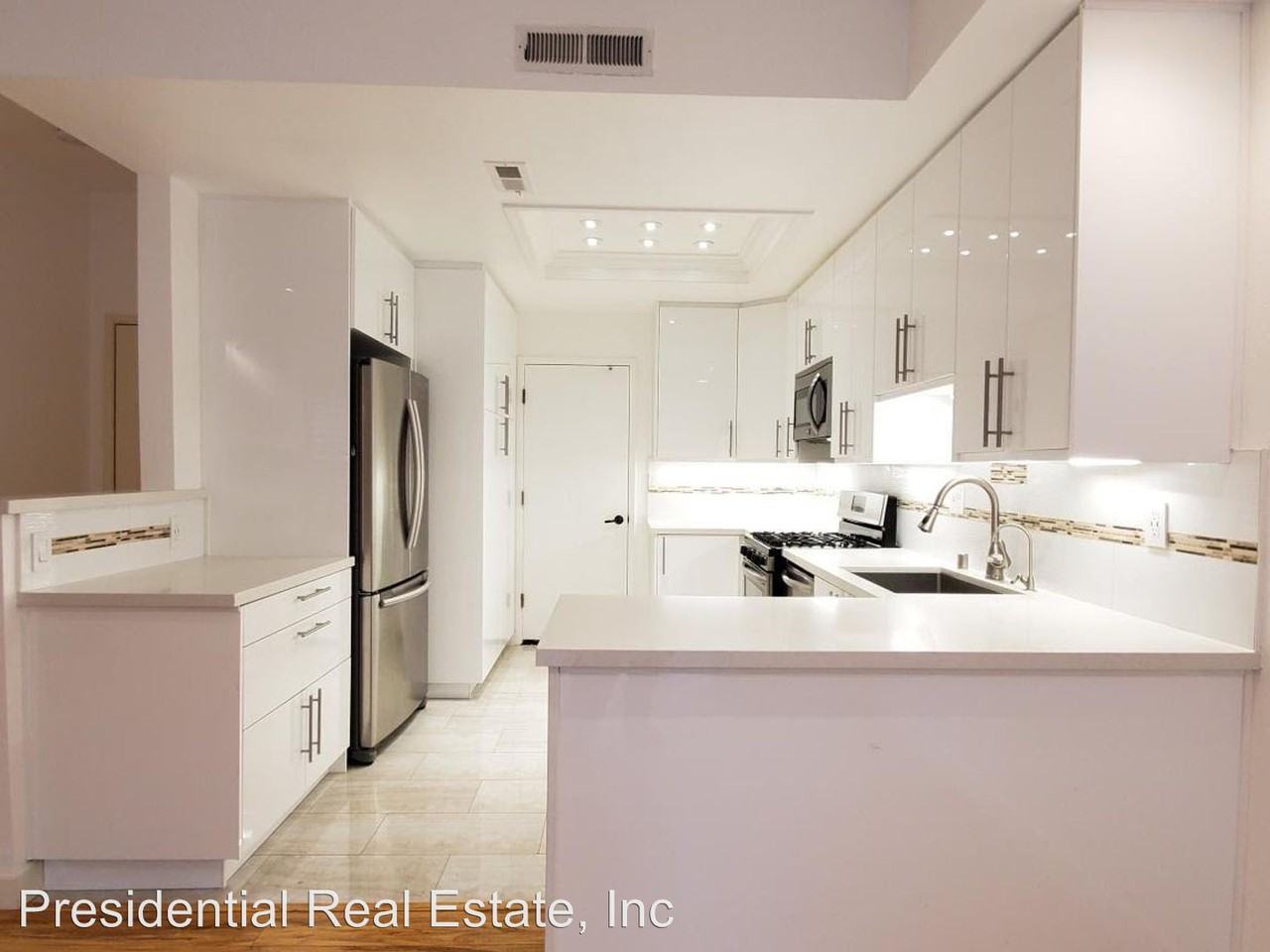 226 Chalet Woods Place - Photo 3 of 9