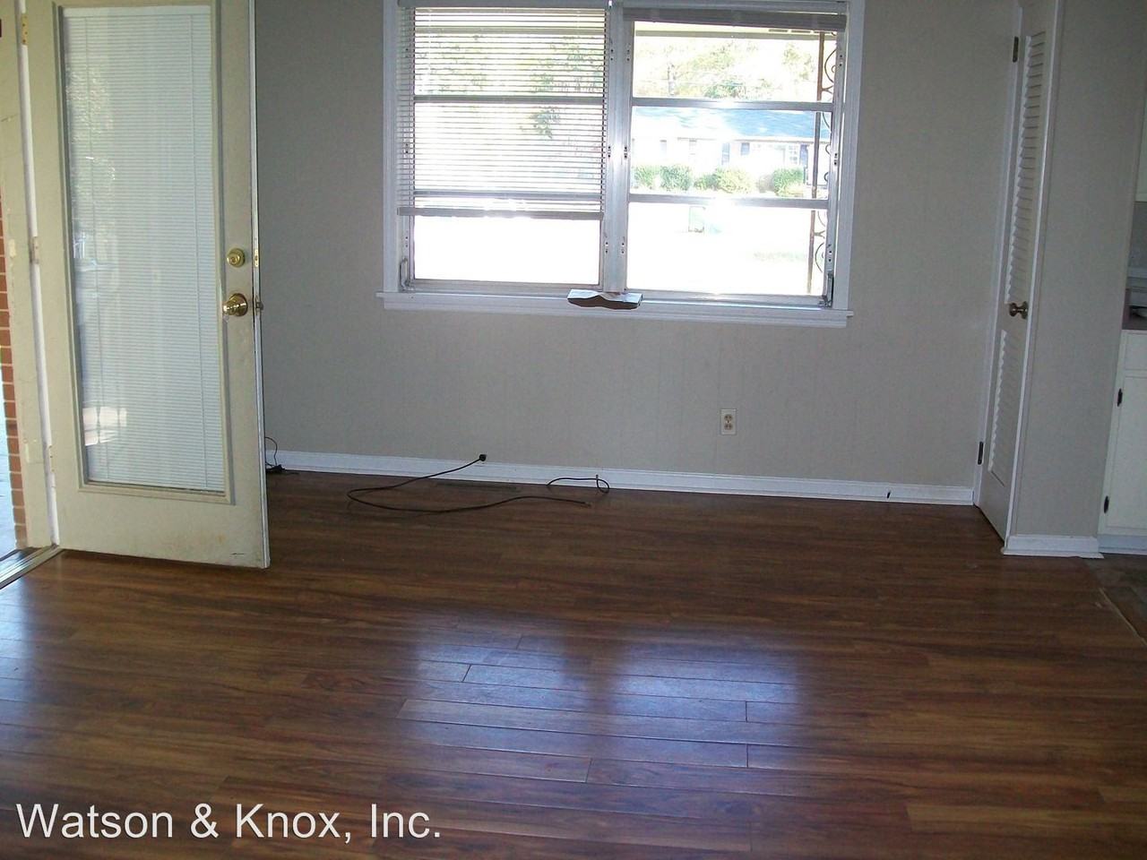 701 Pineview Drive - Photo 2 of 17