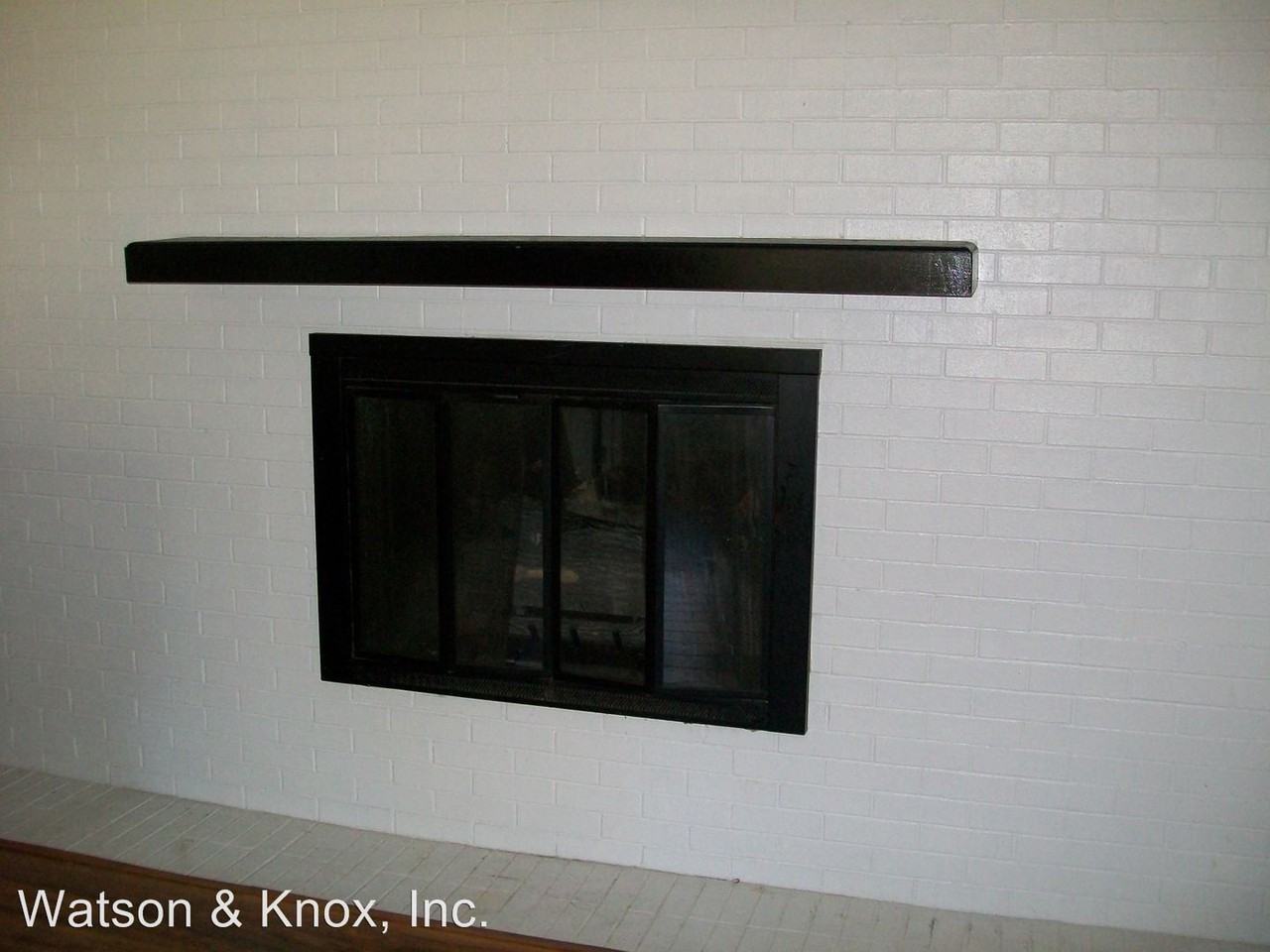 701 Pineview Drive - Photo 3 of 17