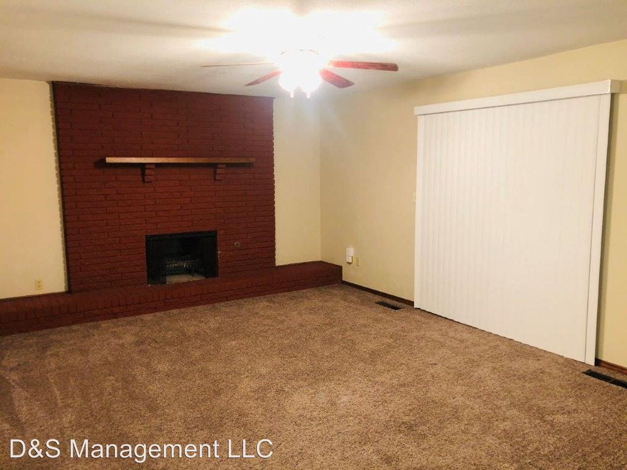 400 Sw 64th Place - Photo 3 of 18