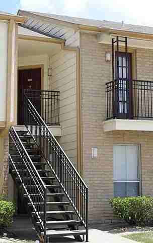 CityView Central Leasing Center - Photo 3 of 8