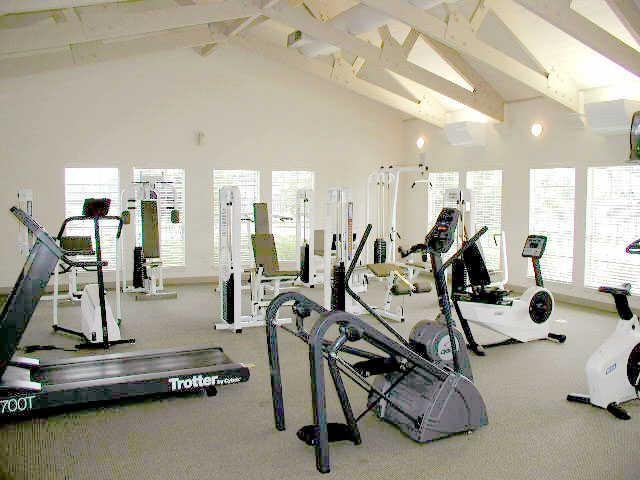 CityView Central Leasing Center - Photo 2 of 8