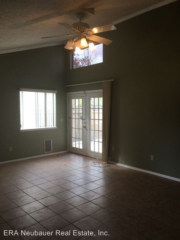 2412 Johnson Drive - Photo 2 of 11