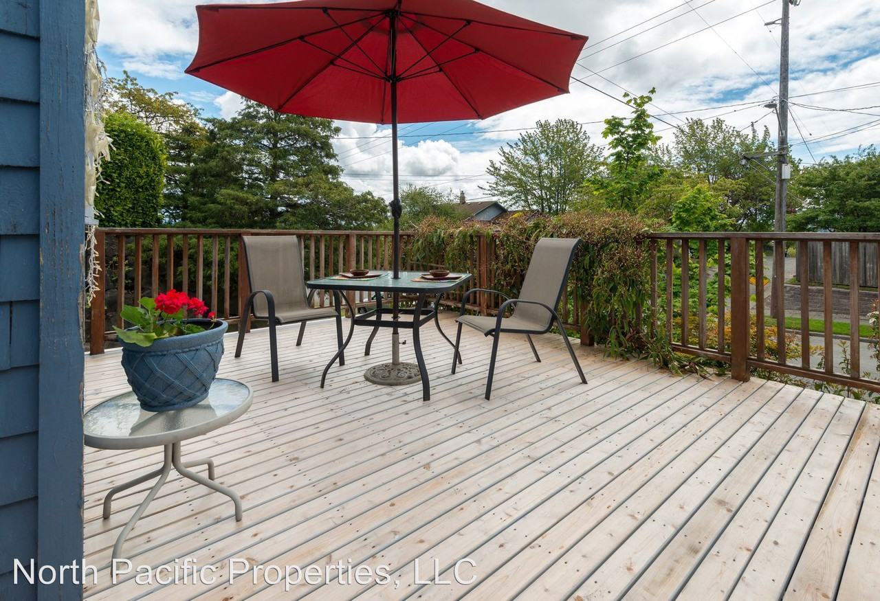 4058 41st Ave Sw - Photo 2 of 11