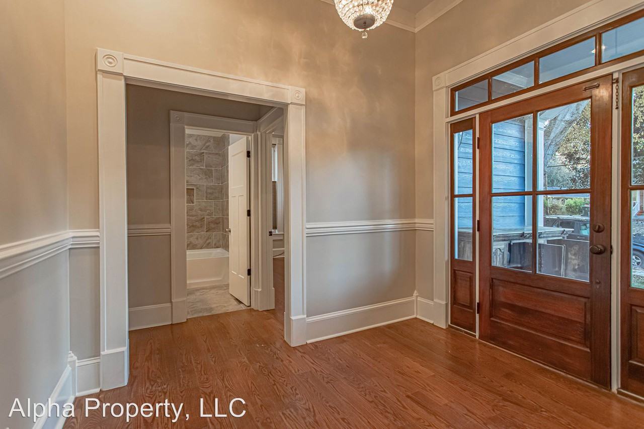 116 Ware St - Photo 3 of 23