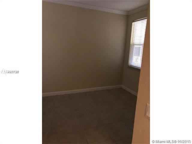 4301 SW 160th Ave - Photo 3 of 16