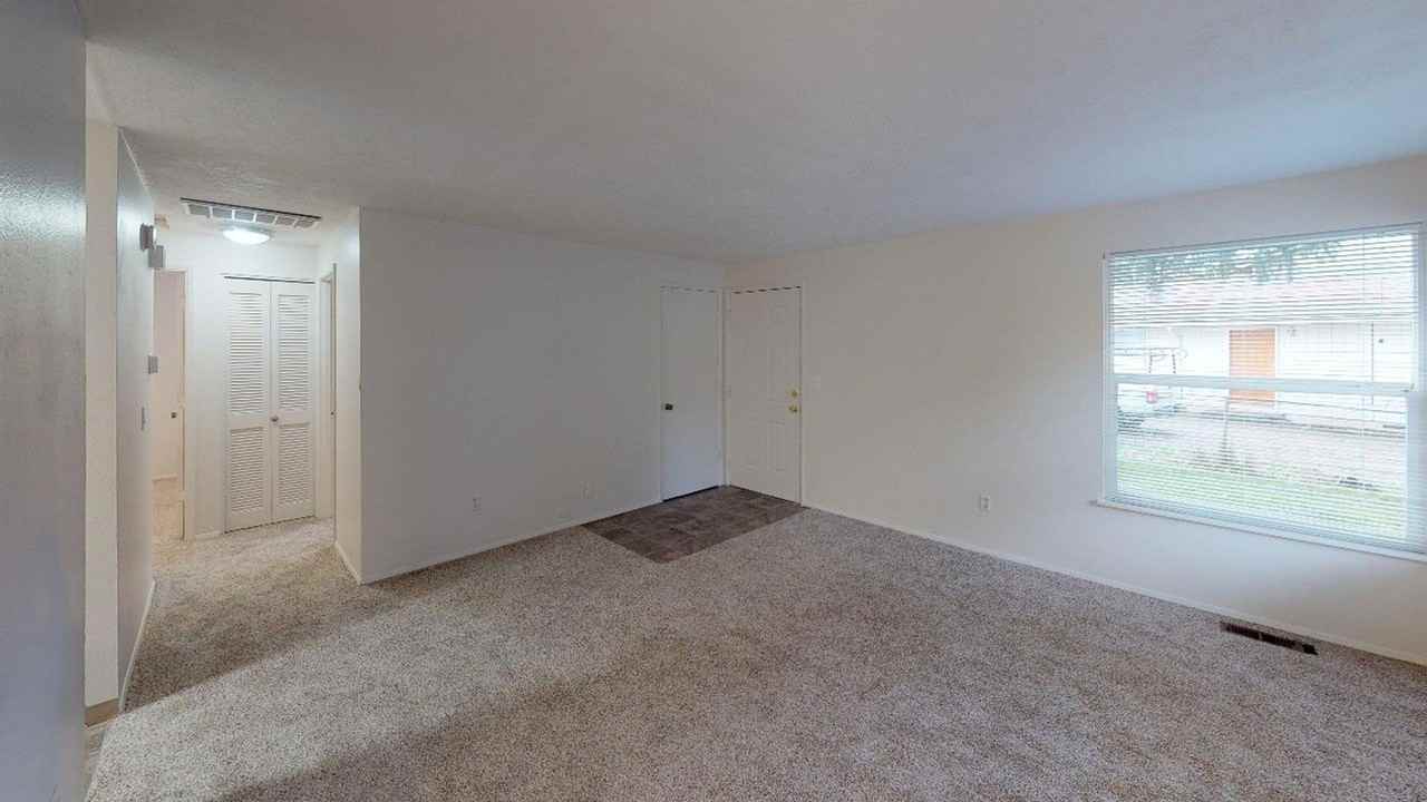 13345 Clairmont Way - Photo 3 of 10