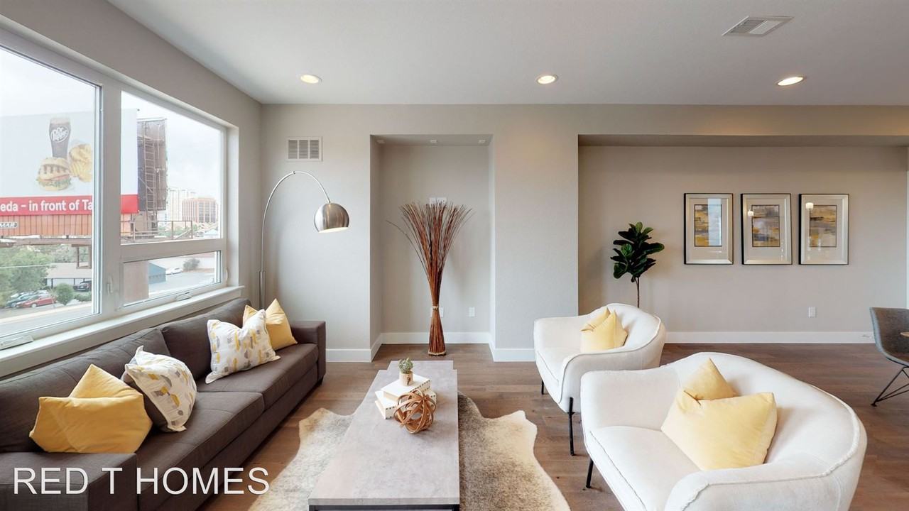 445 S Forest St #6 - Photo 3 of 26