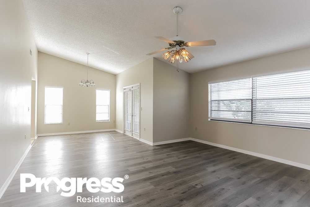 5201 Drury Ct - Photo 3 of 16