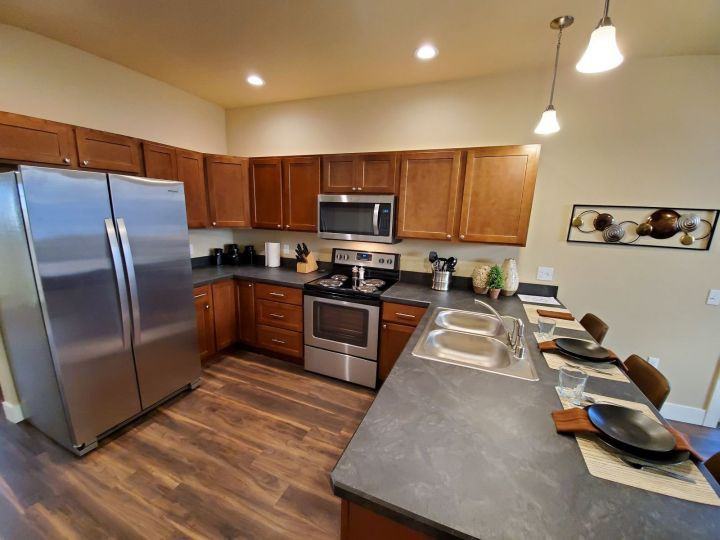 407 Biltmore Way - Photo 3 of 7